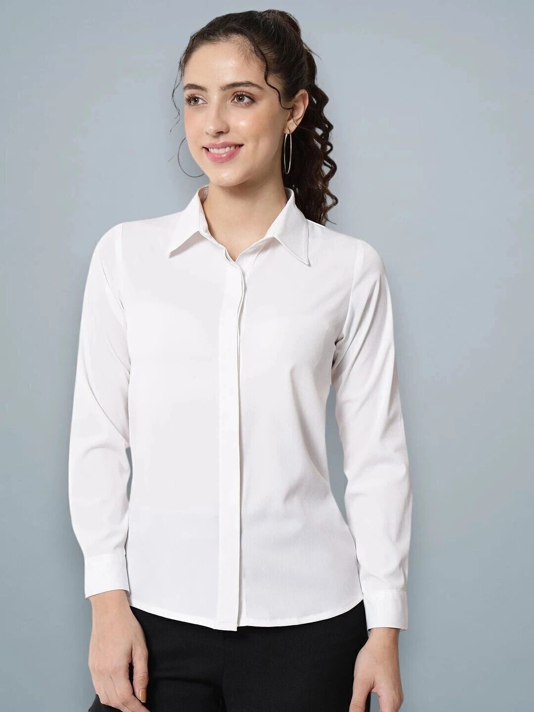 Women Regular Fit Solid Spread Collar Casual Shirt