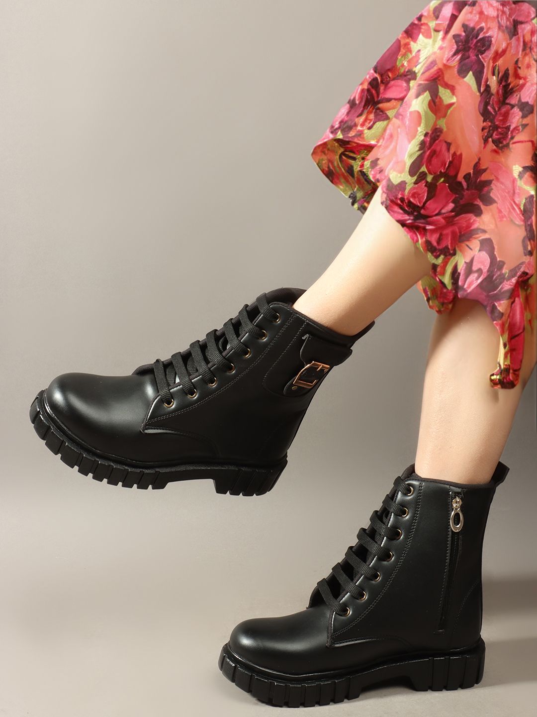 roadster The Lifestyle Co Women Mesh Stylish Casual Comfort Sneaker Boots For Women-picture-11