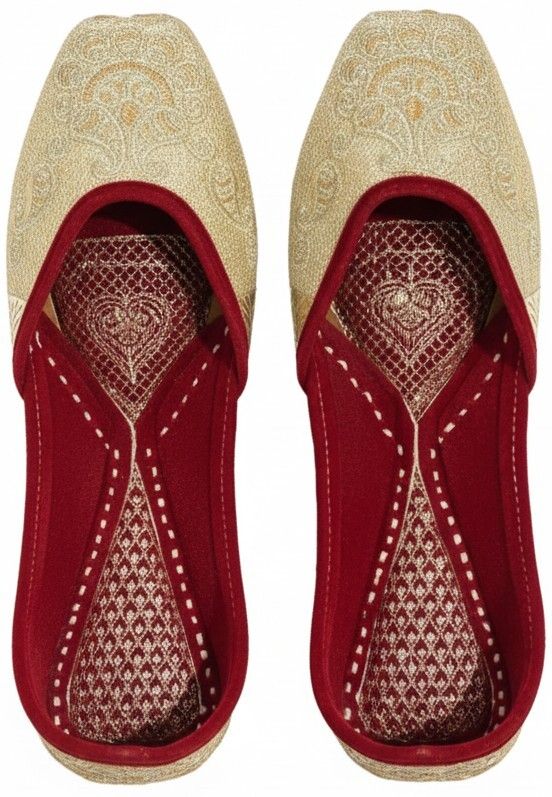 A1LOOKS Women's Gold Embroidered Punjabi Jutti with Maroon Lining Jutis For Women-image-47