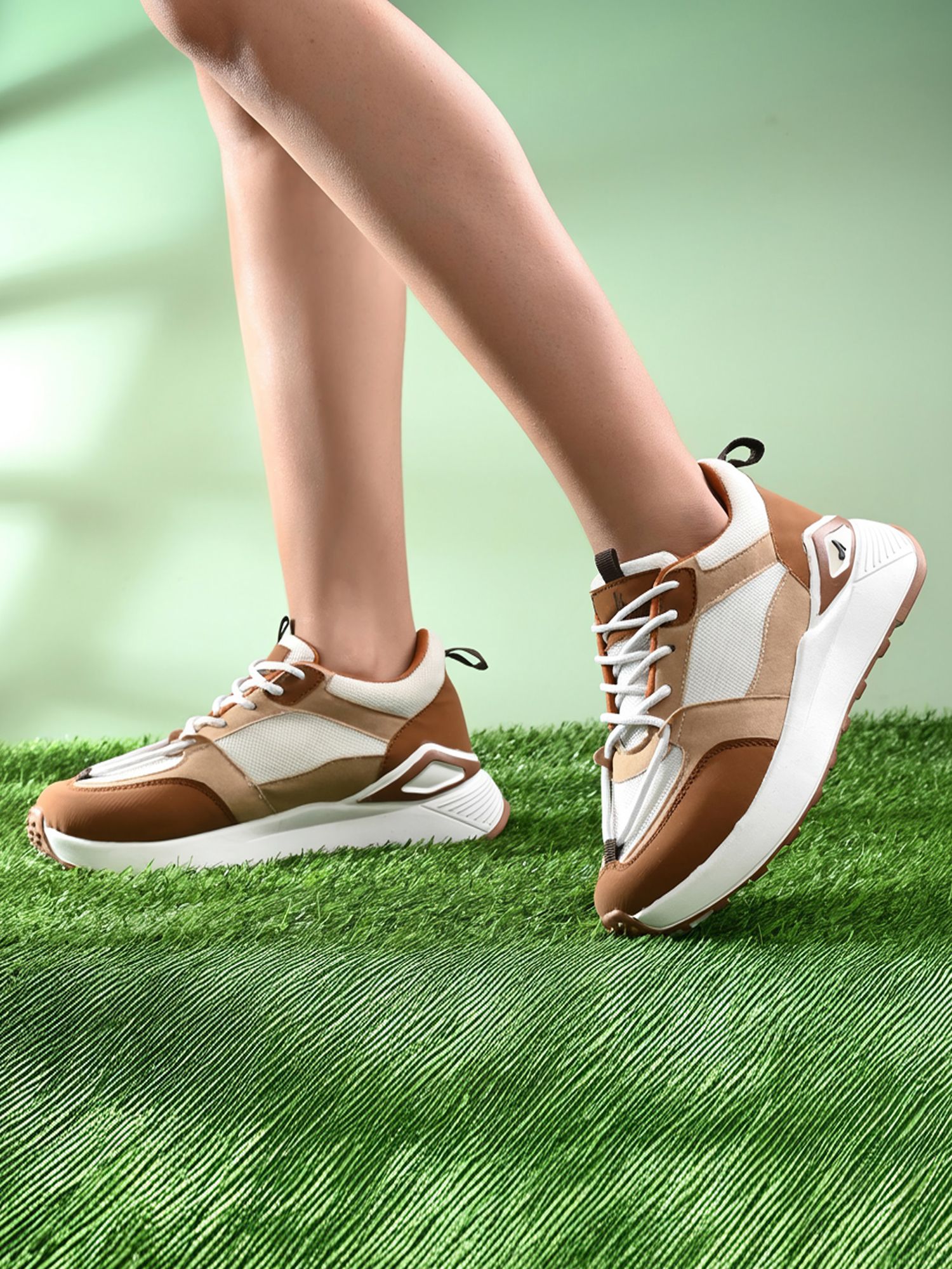 Stylish casual sports shoes comfortable durable lightweight Training & Gym Shoes For Women