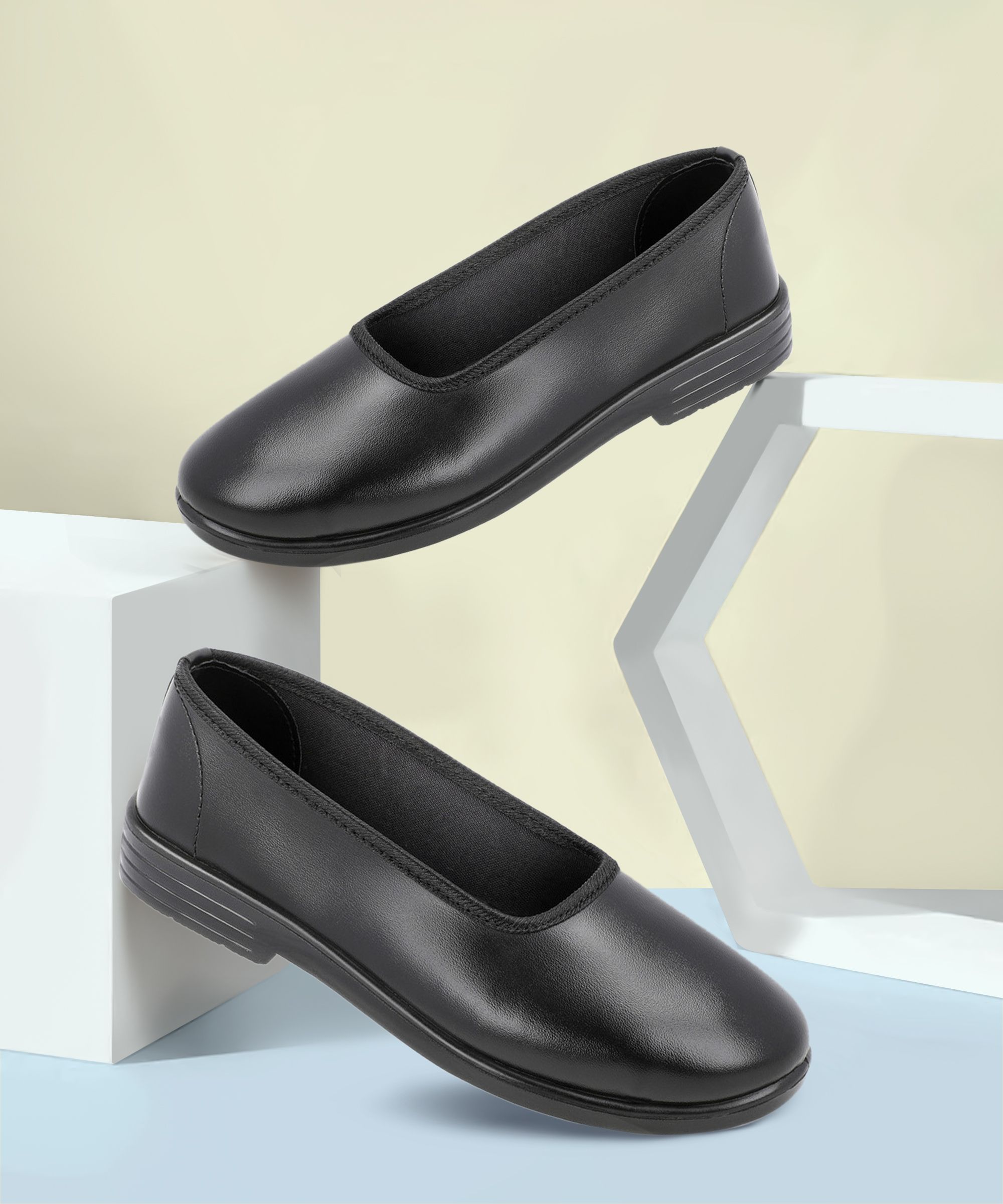 WV551 Walking Shoes For Women