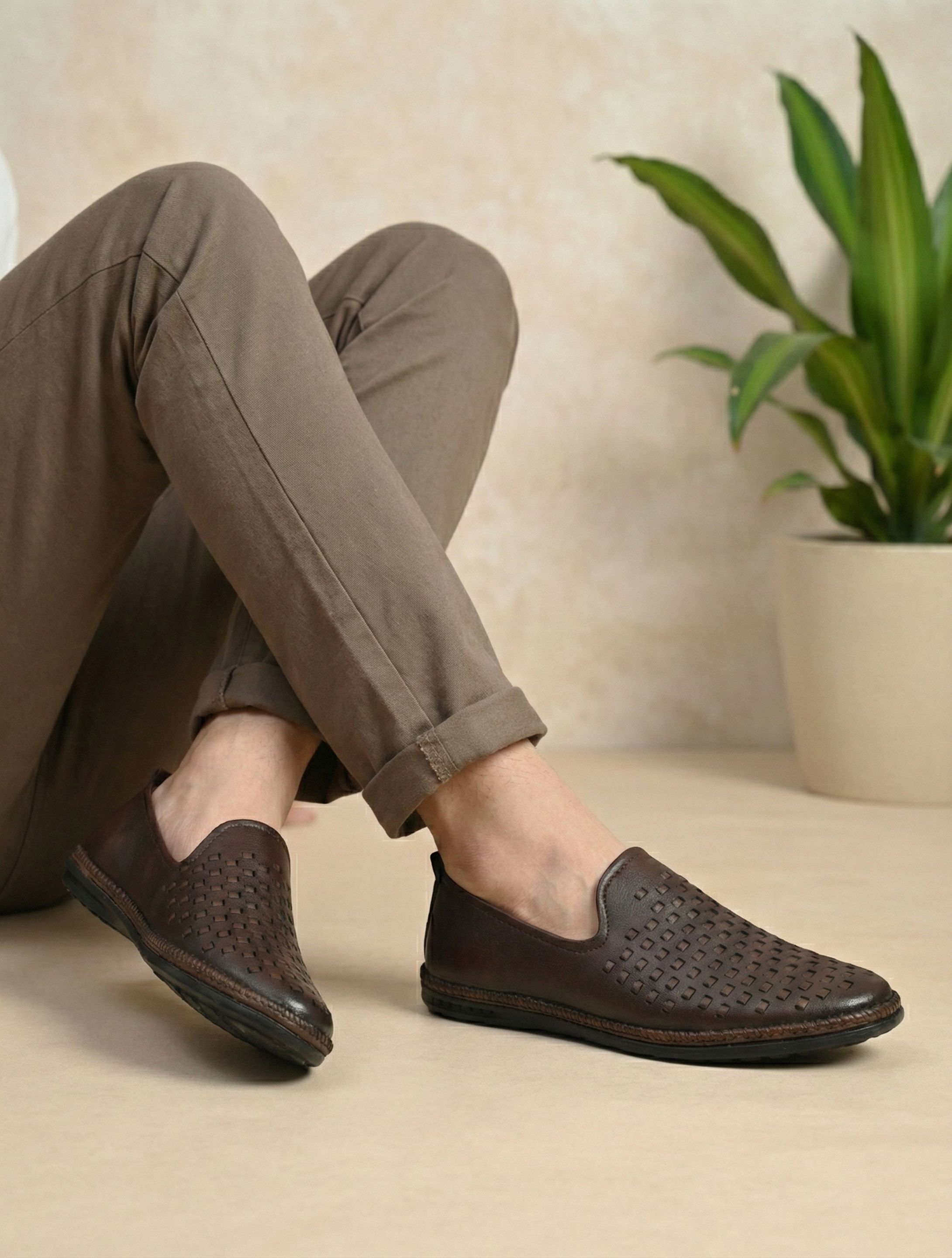 Stylish Synthetic Mojaris For Men-image-1