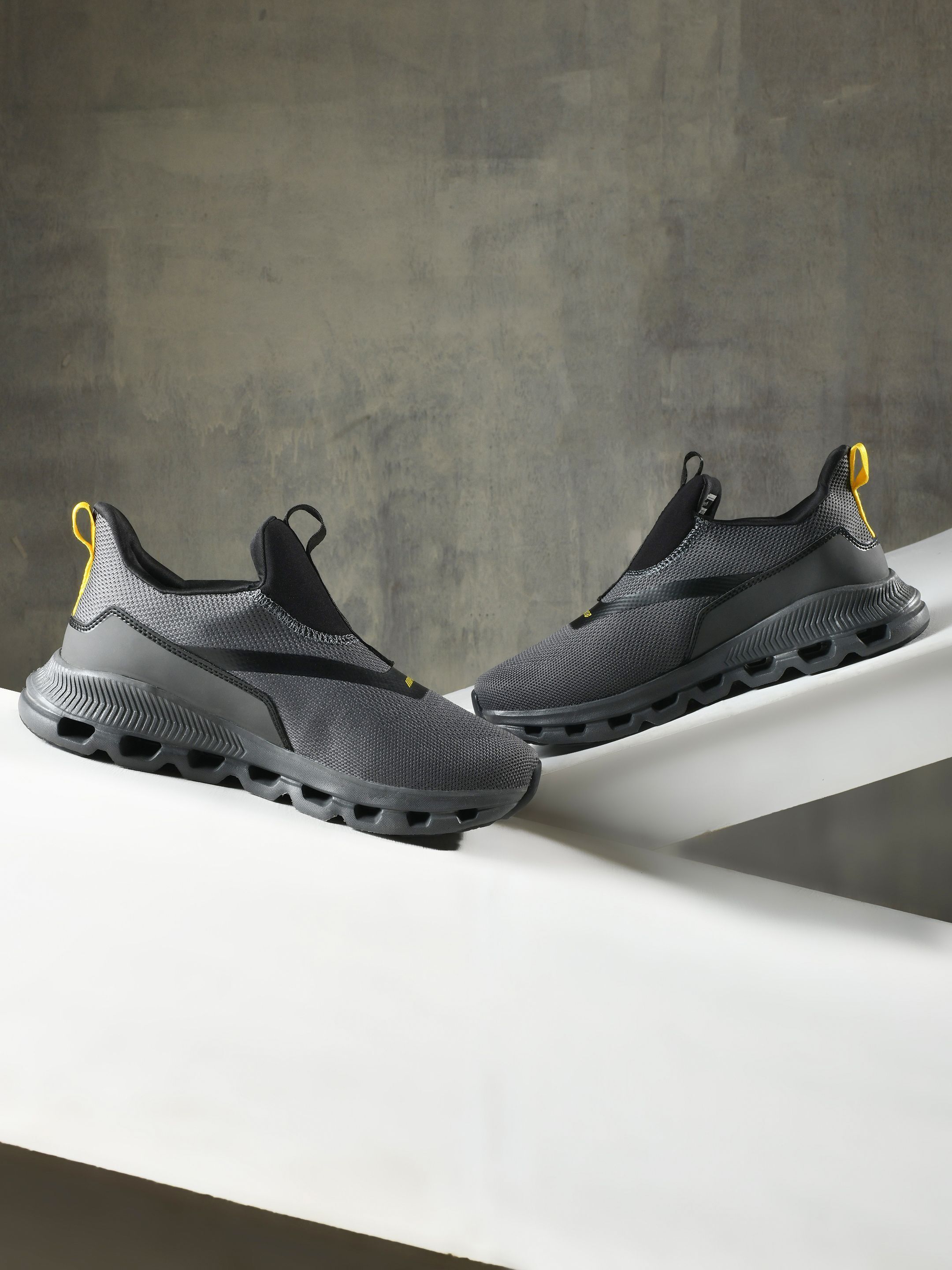 Air Bounce Hands free Slip On Sneakers For Men-image-19