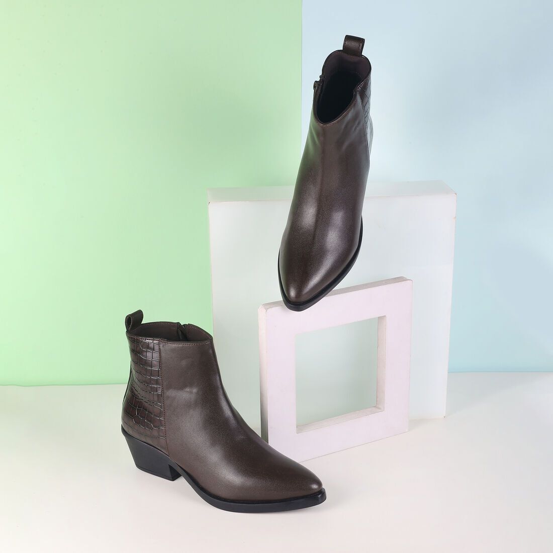 mochi 40-285 Boots For Women-picture-29