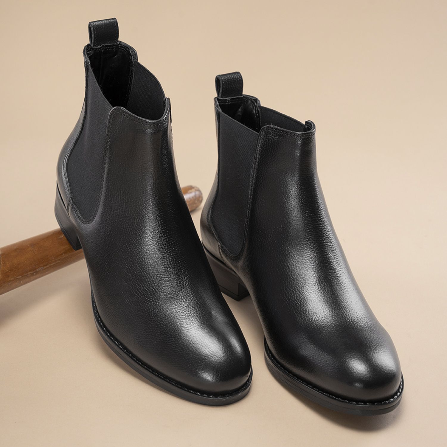 Women's Chelsea Boots | Ankle-Length, Elastic Fit & Casual Comfort Boots For Women