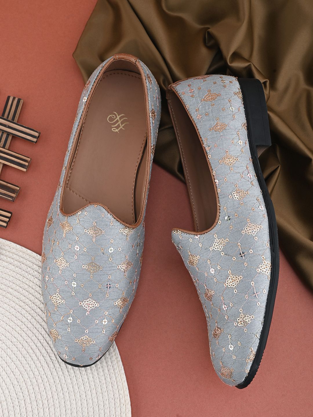 House Of Pataudi Men Grey Faux Leather Casual Slip On Mojaris Bellies For Women-picture-12