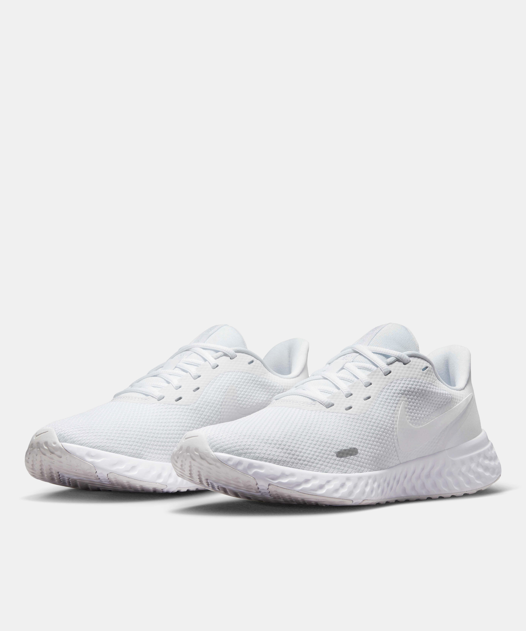 NIKE Revolution 5 Running Shoes For Men (White)