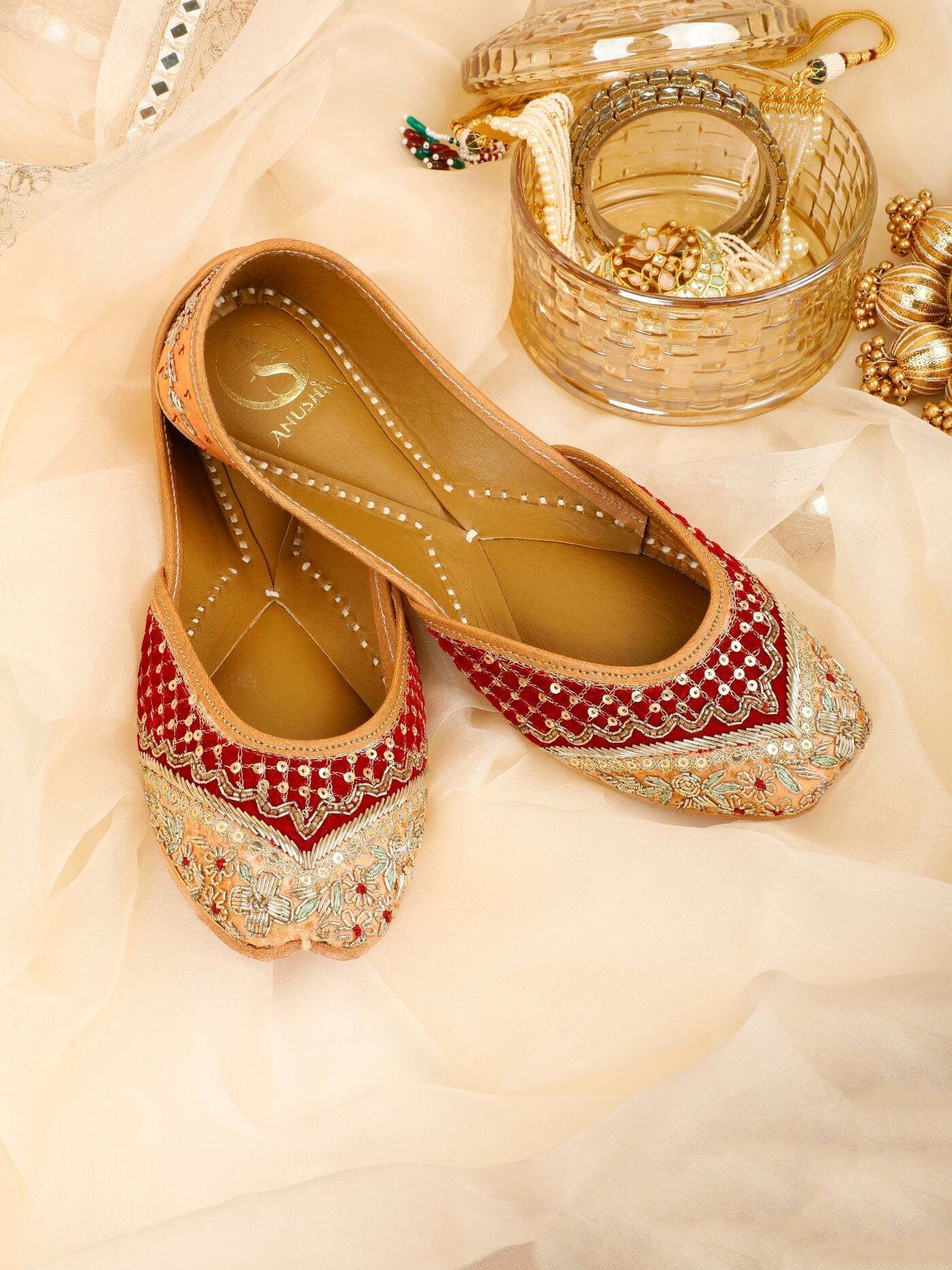 Noor Jutti – Handcrafted Maroon & Peach Zardozi Embroidered Jutti Jutis For Women-image-40