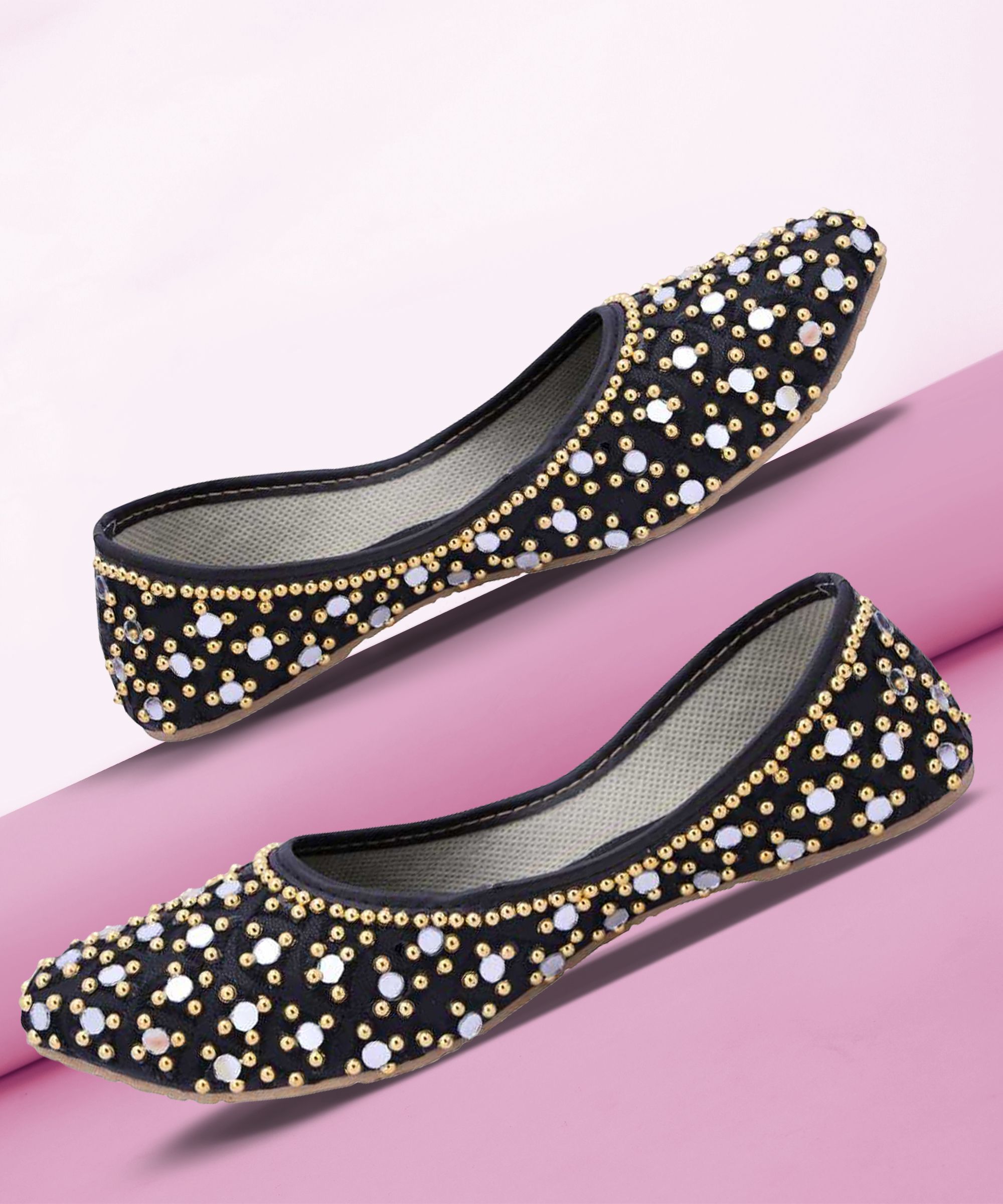 Stylish and Ethnic Embroidered Jutis For Women