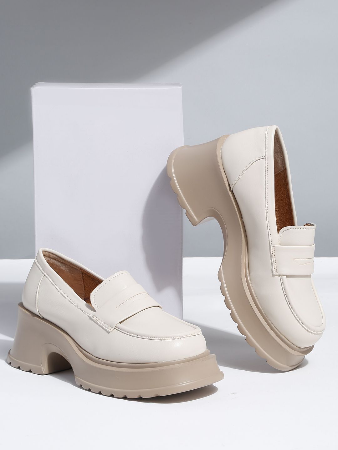 valiosaa Slip On For Women-picture-27