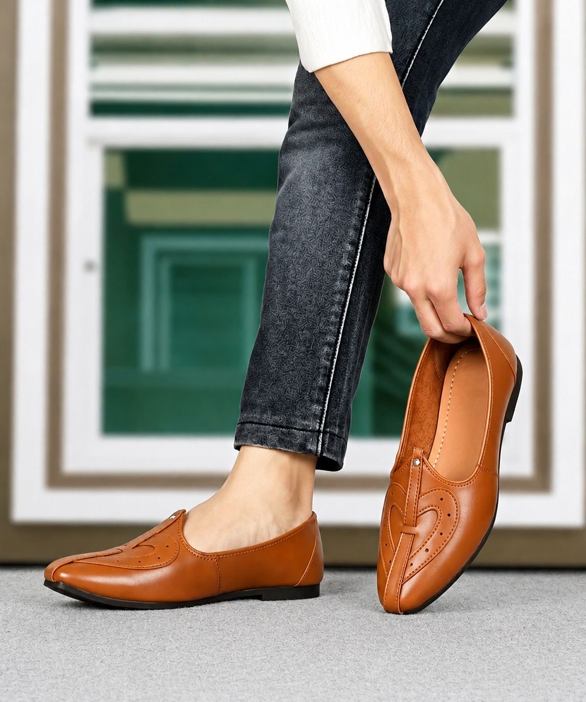 Men's Handcrafted Tan Leather Juttis | Stylish Ethnic Mojaris for Men Loafers For Men-image-24