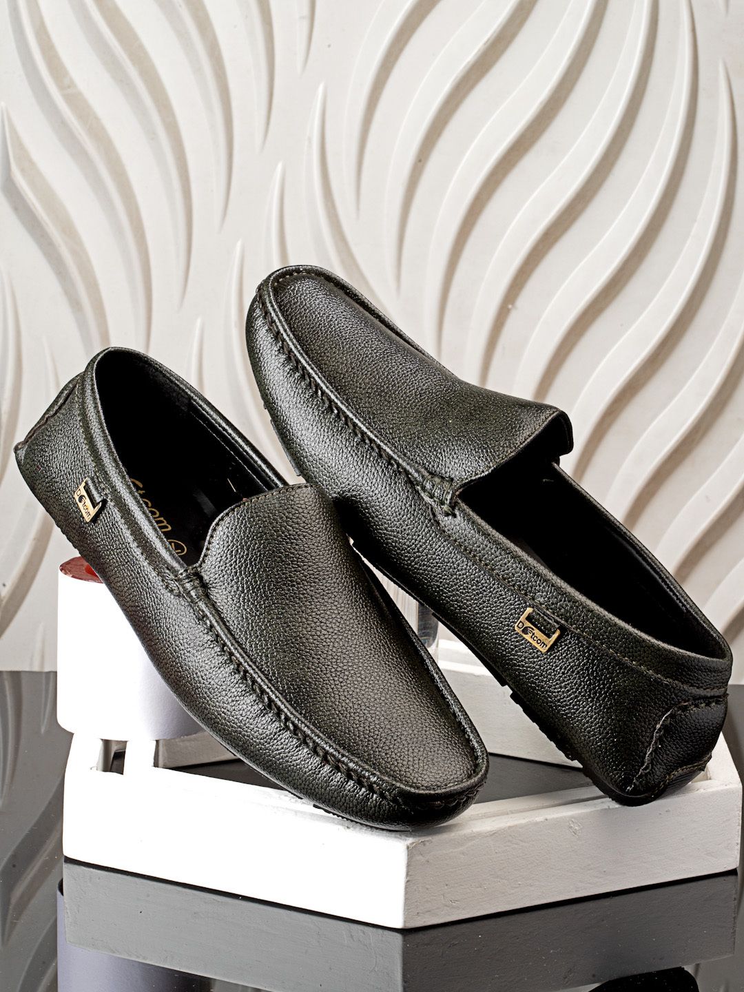 Lightweight | Comfortable | Trendy | Daily Wear | Synthetic Leather Loafers For Men