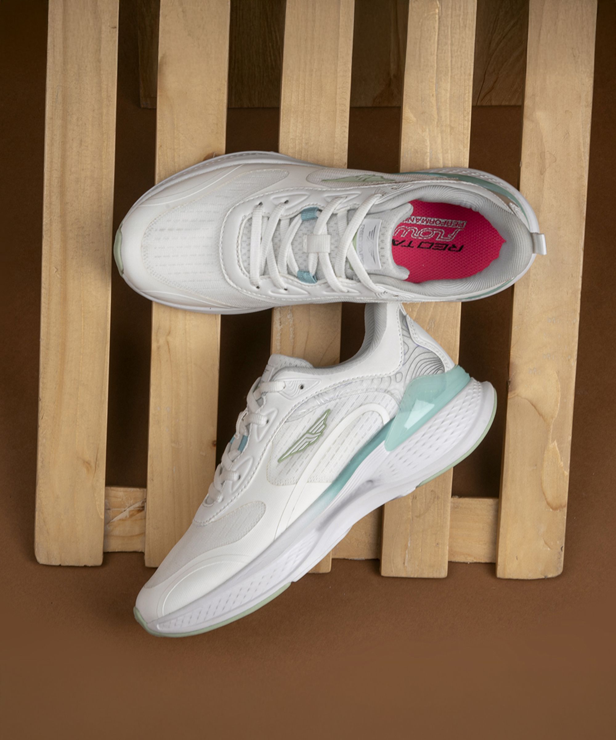 Athleisure Shoes for Women | Cultured Round-Toe Shape & Cushioning Technology Walking Shoes For Women