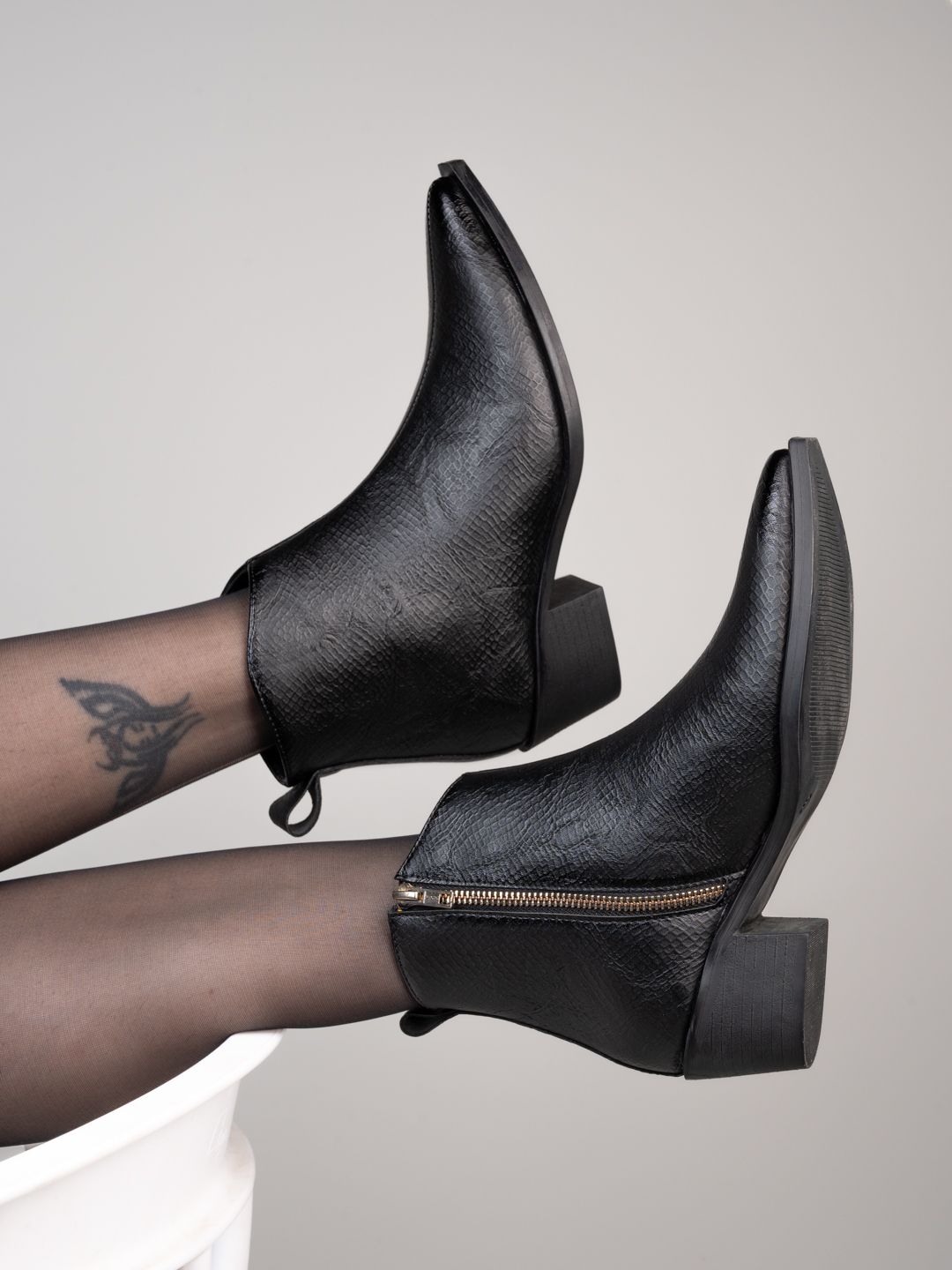 Roadster Women Black Chelsea Boots Boots For Women-picture-11