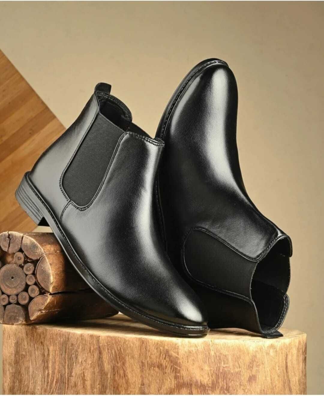 men’s Classic Chelsea black color Boots Boots For Men