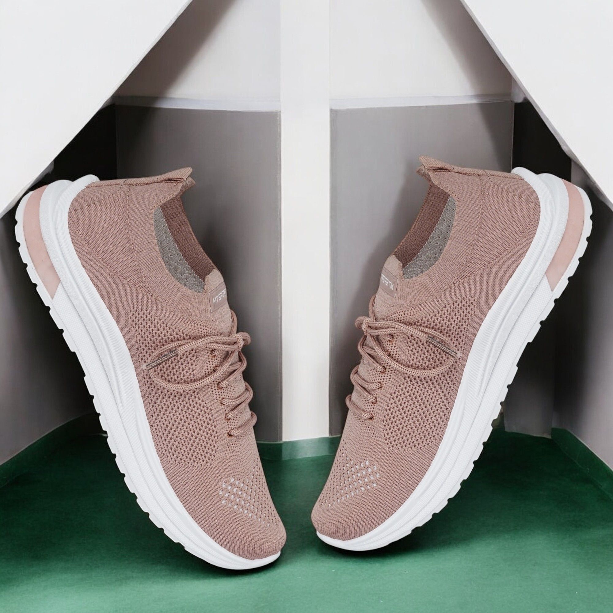 HC M7-2011 Latest Sneakers For Women-image-5