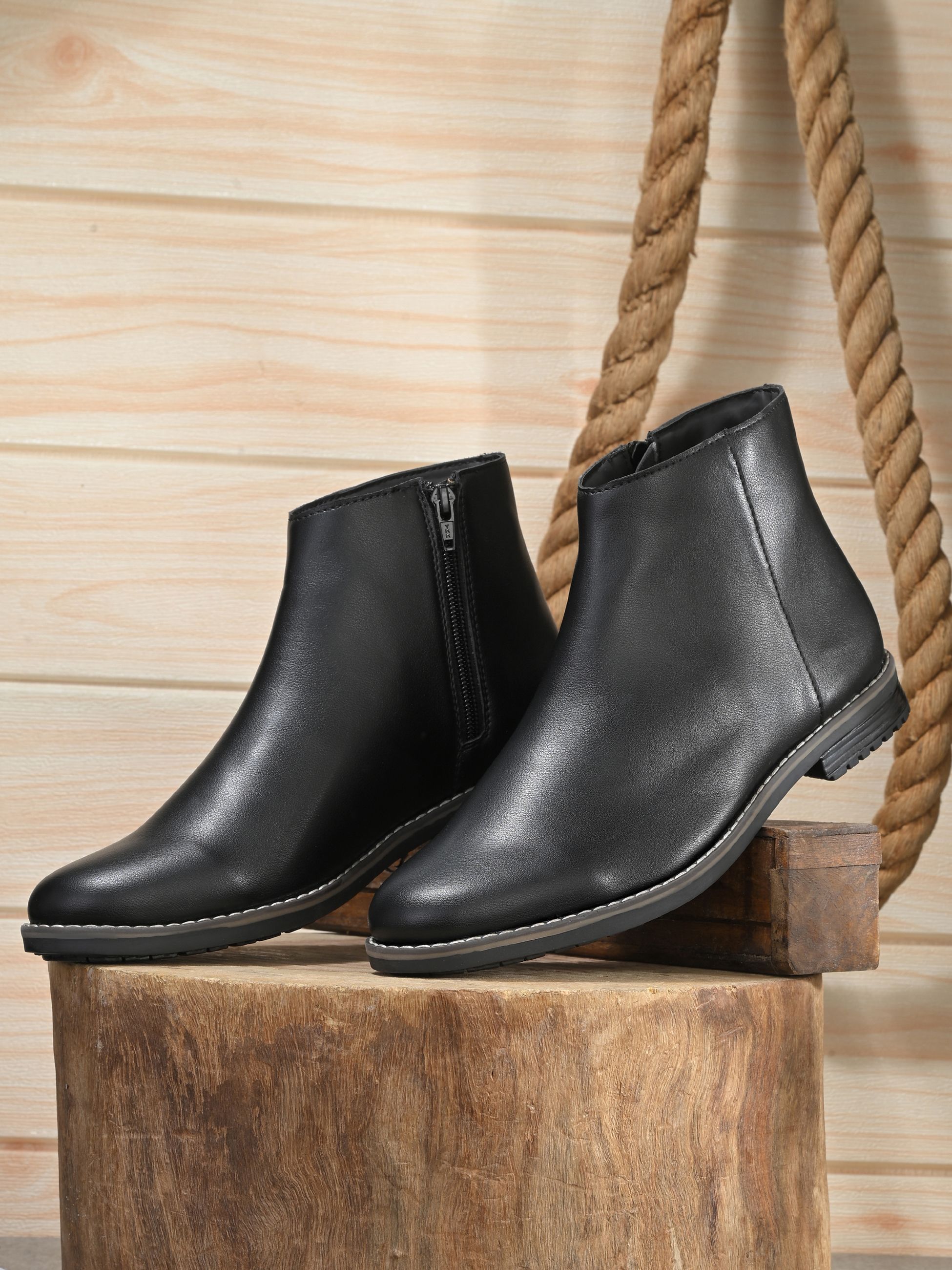 Roadster Men Black Faux Leather Casual Chelsea Boots Boots For Men-picture-12