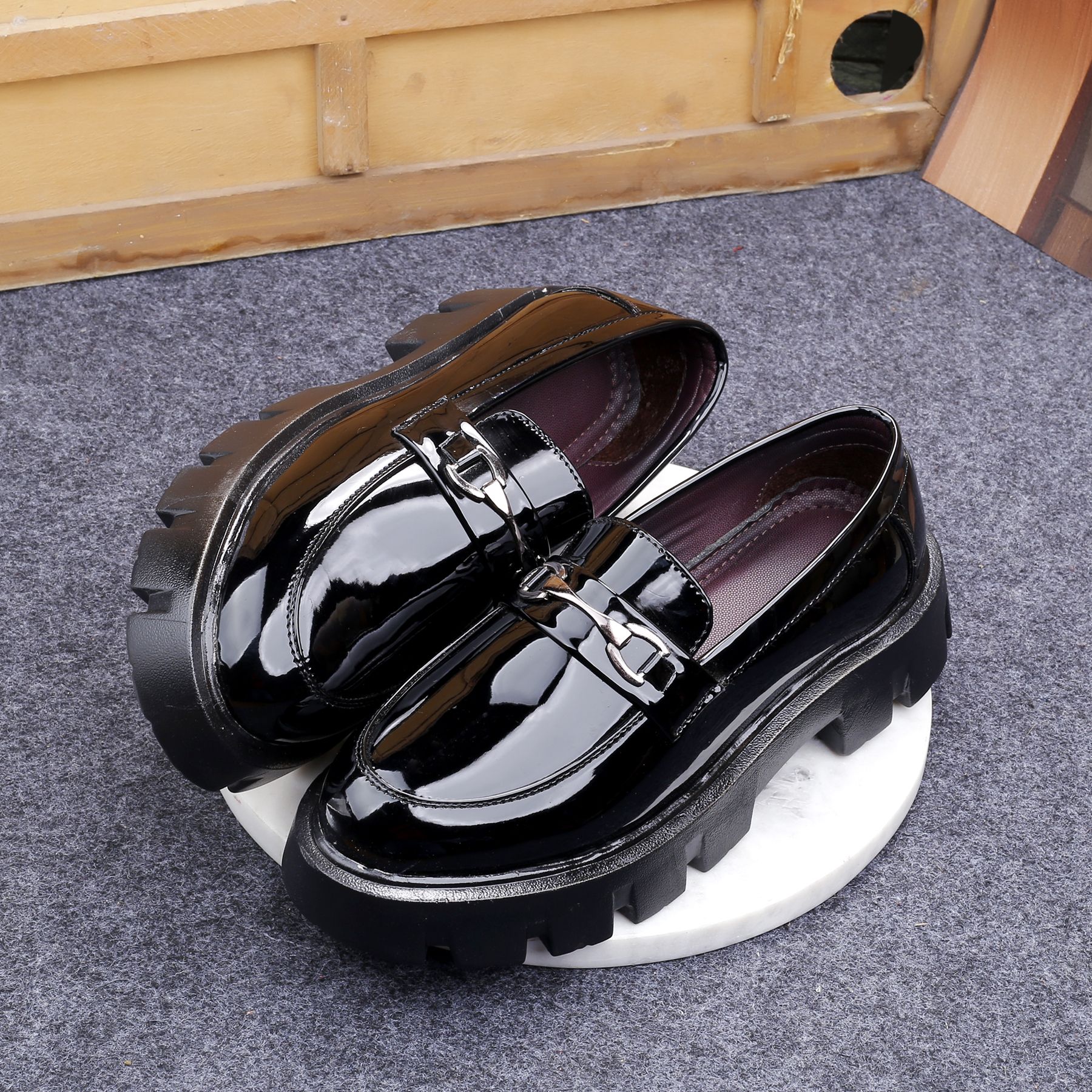 Premium Quality|Officewear|Rich Look|Comfortable|Partywear Slip On For Women