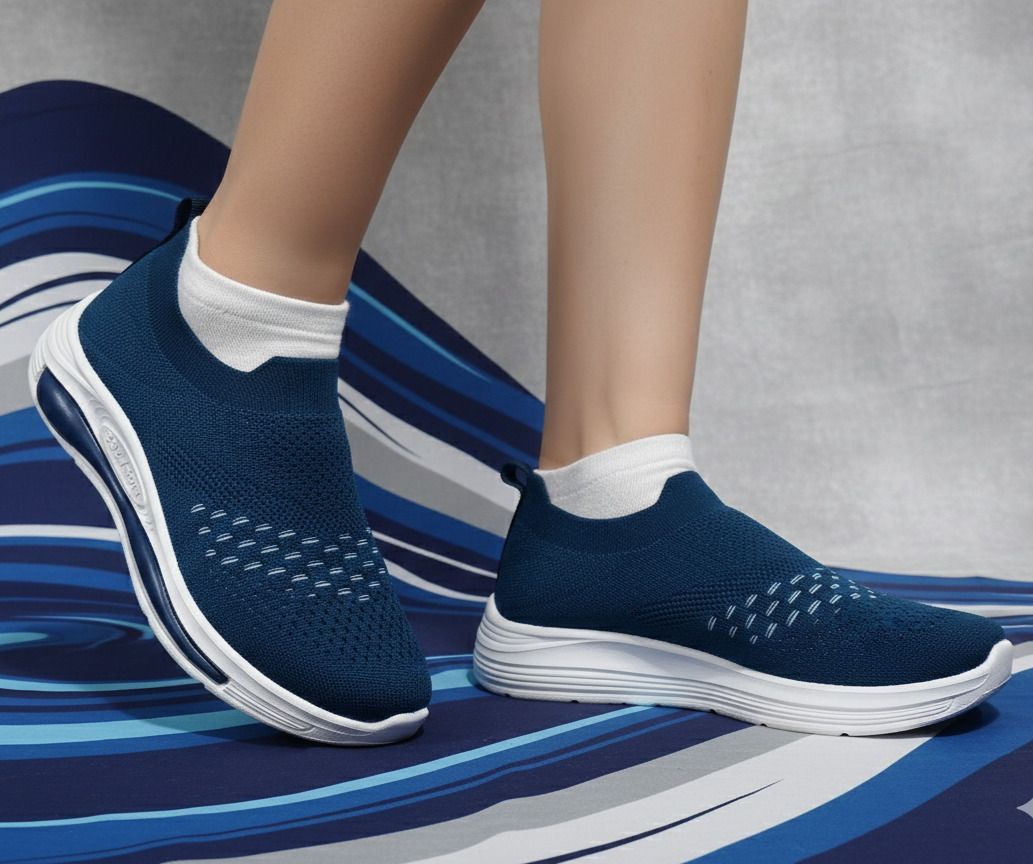 Lilly 12 Walking Shoes For Women-image-34