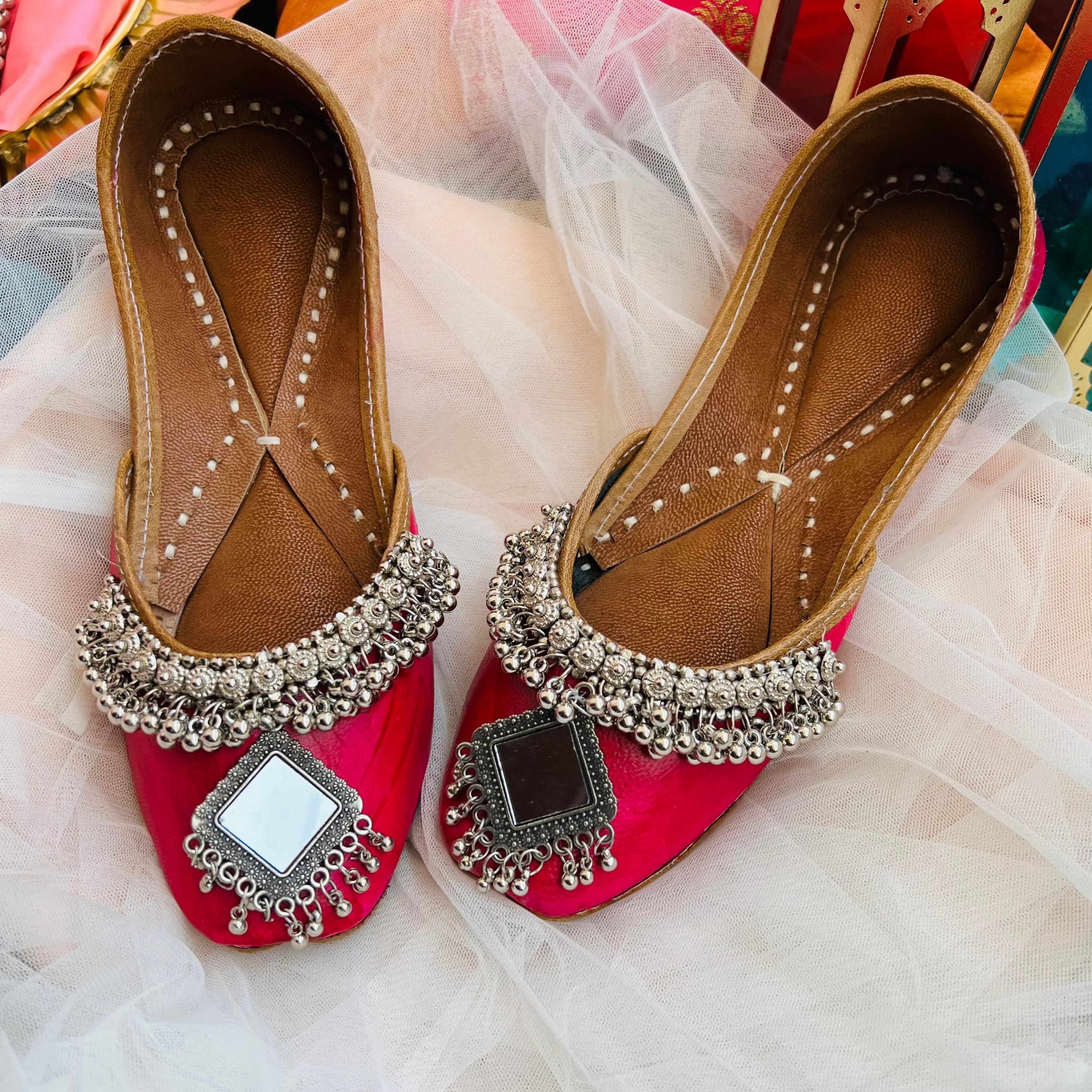 Magenta Oxidised Jutti for women | Red mojari ghngaroo Mojaris For Women-image-23