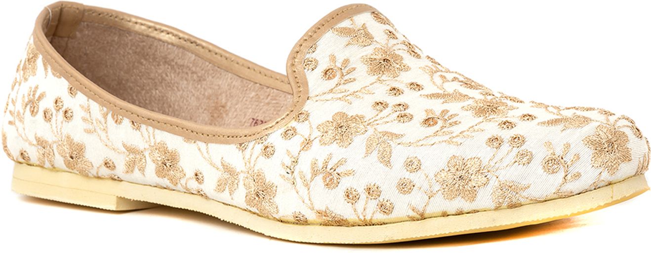 khadim's Ethnic Shoes Mojaris For Women-picture-13