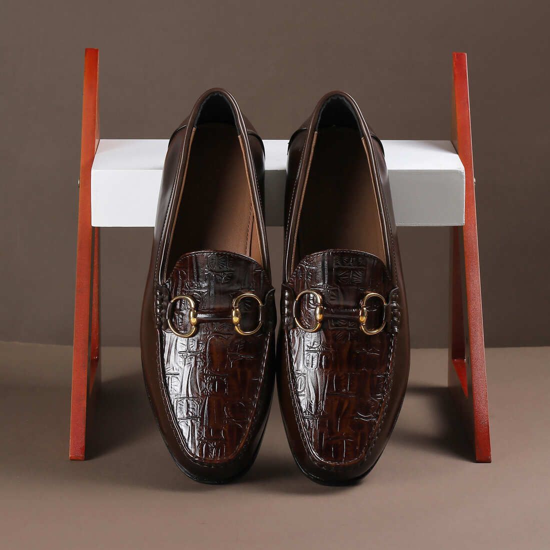 metro Slip On For Men-picture-41
