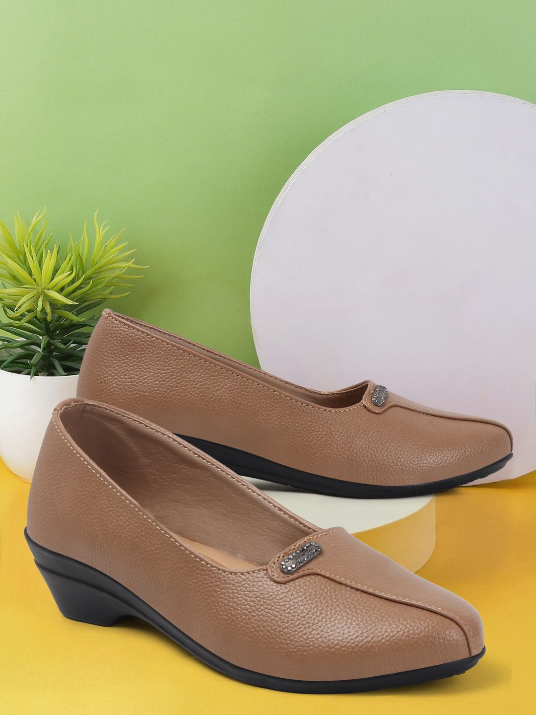 Women Bellies Sandal-image-25
