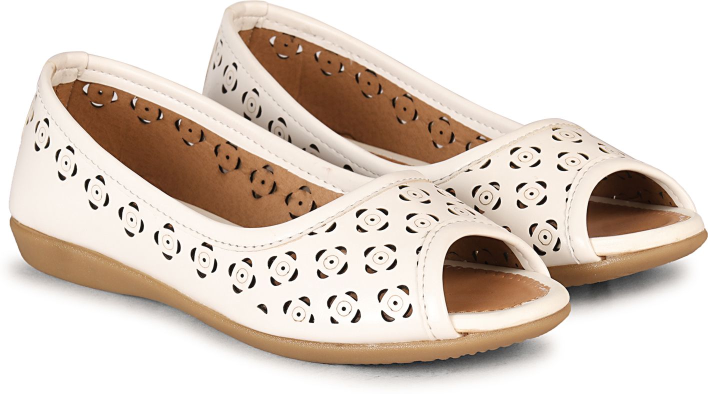 Women Comfortable Formal & Casual LaserCut Flat Peeptoe Bellies Bellies Sandal-image-41
