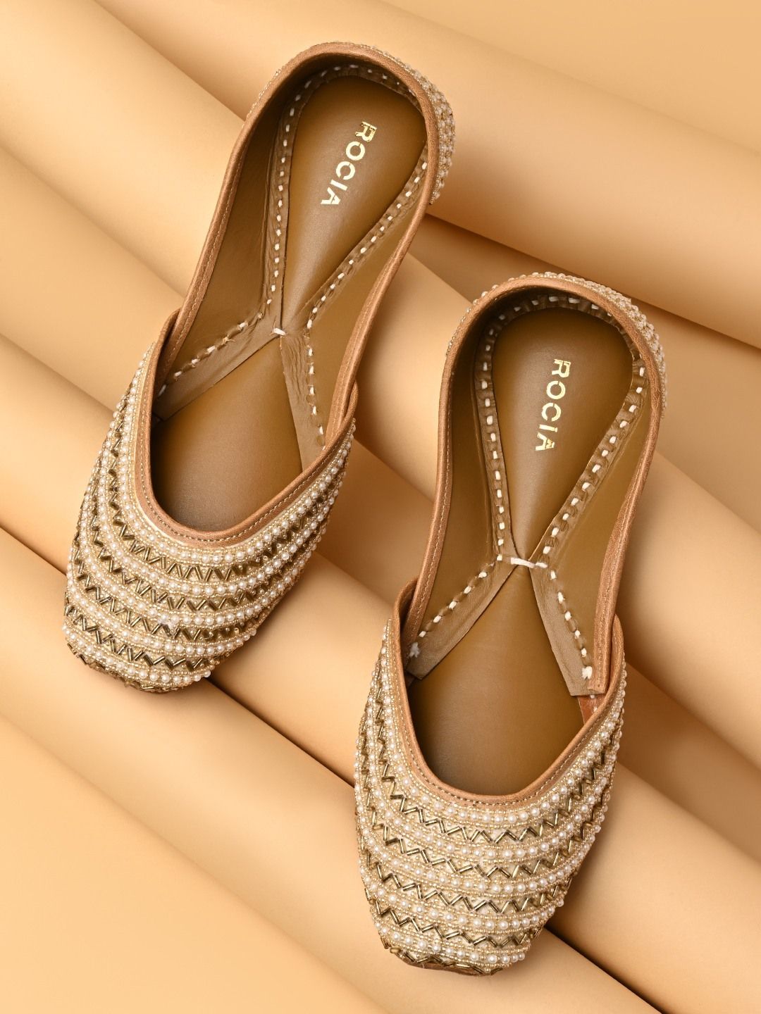 Rocia By Regal Ivory Women Embroidered Juttis Mojaris For Women-image-43