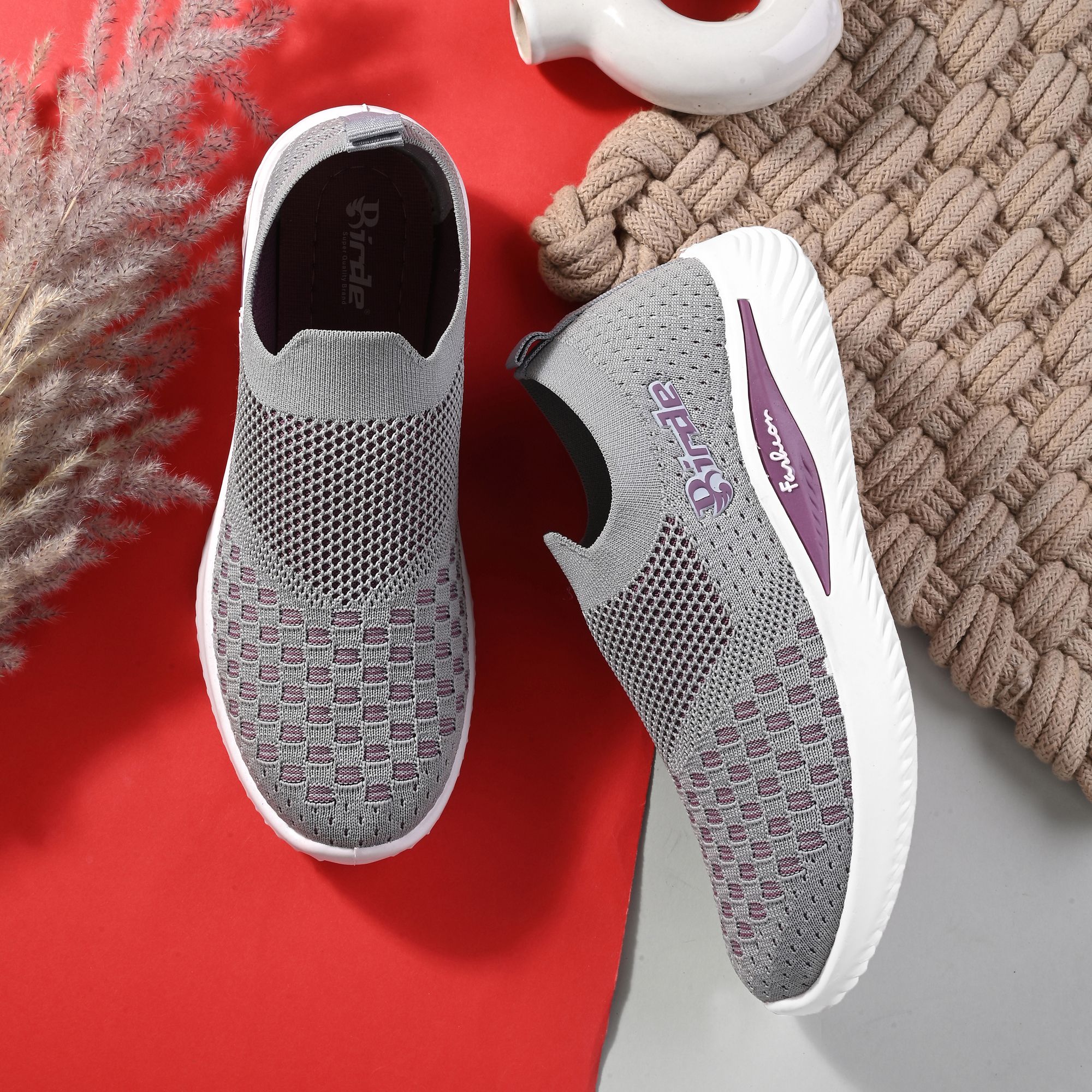 Men Casual Shoes Lightweight Flyknit Upper Slip on Shoes Sneakers For Women-image-35