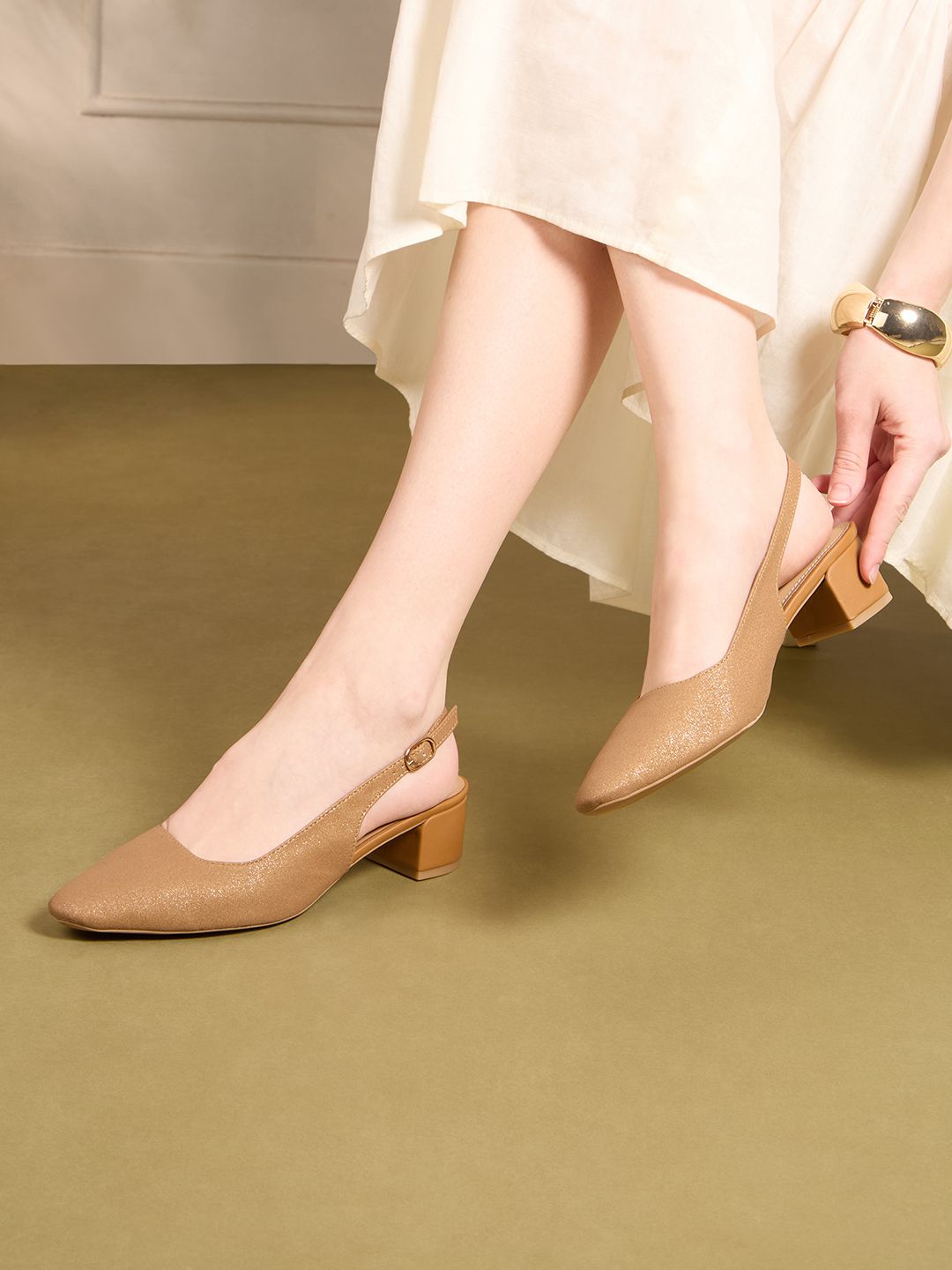 inc.5 Womens Beige Ethnic Solid Narrow Toe Block Heel Mules For Women-picture-14