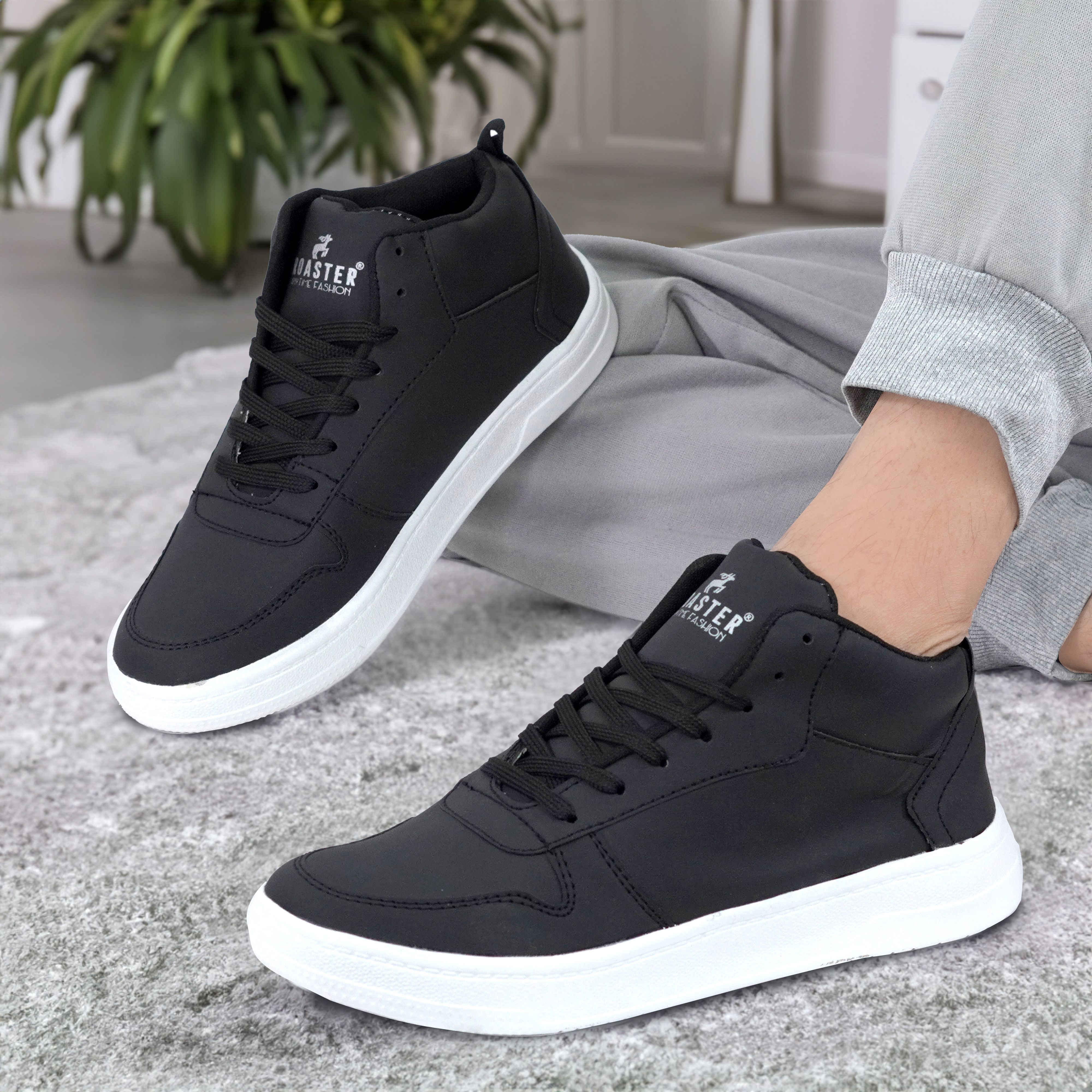 Comfortable Outdoor boots Lifestyle Casual Funky Design boots Sneakers For Men-image-5