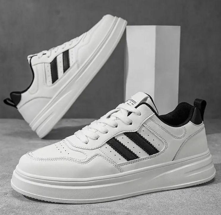 Urban White Street Classic Sneakers Sneakers For Unisex-image-11