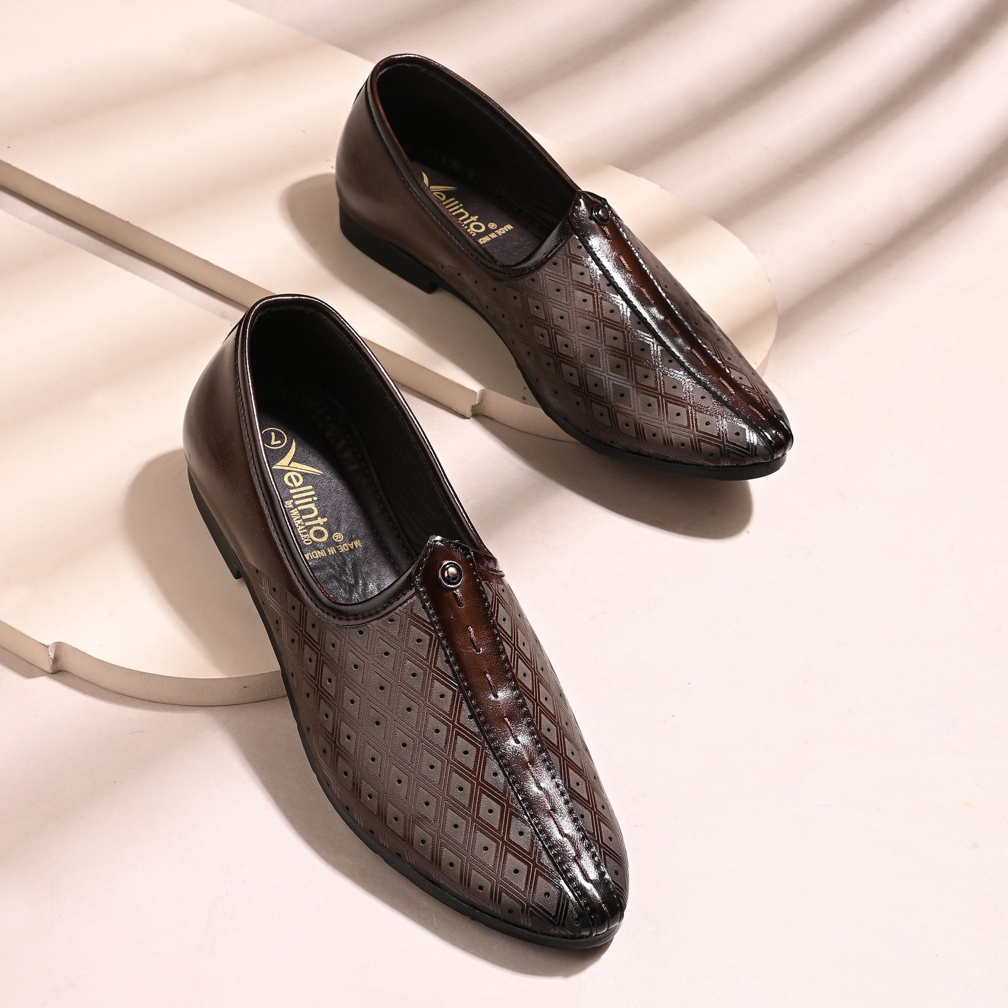 Vellinto MEHER Cool Rajasthani Ethnic Juttis For Men ll Mojaris For Men Party Wear For Men-image-23