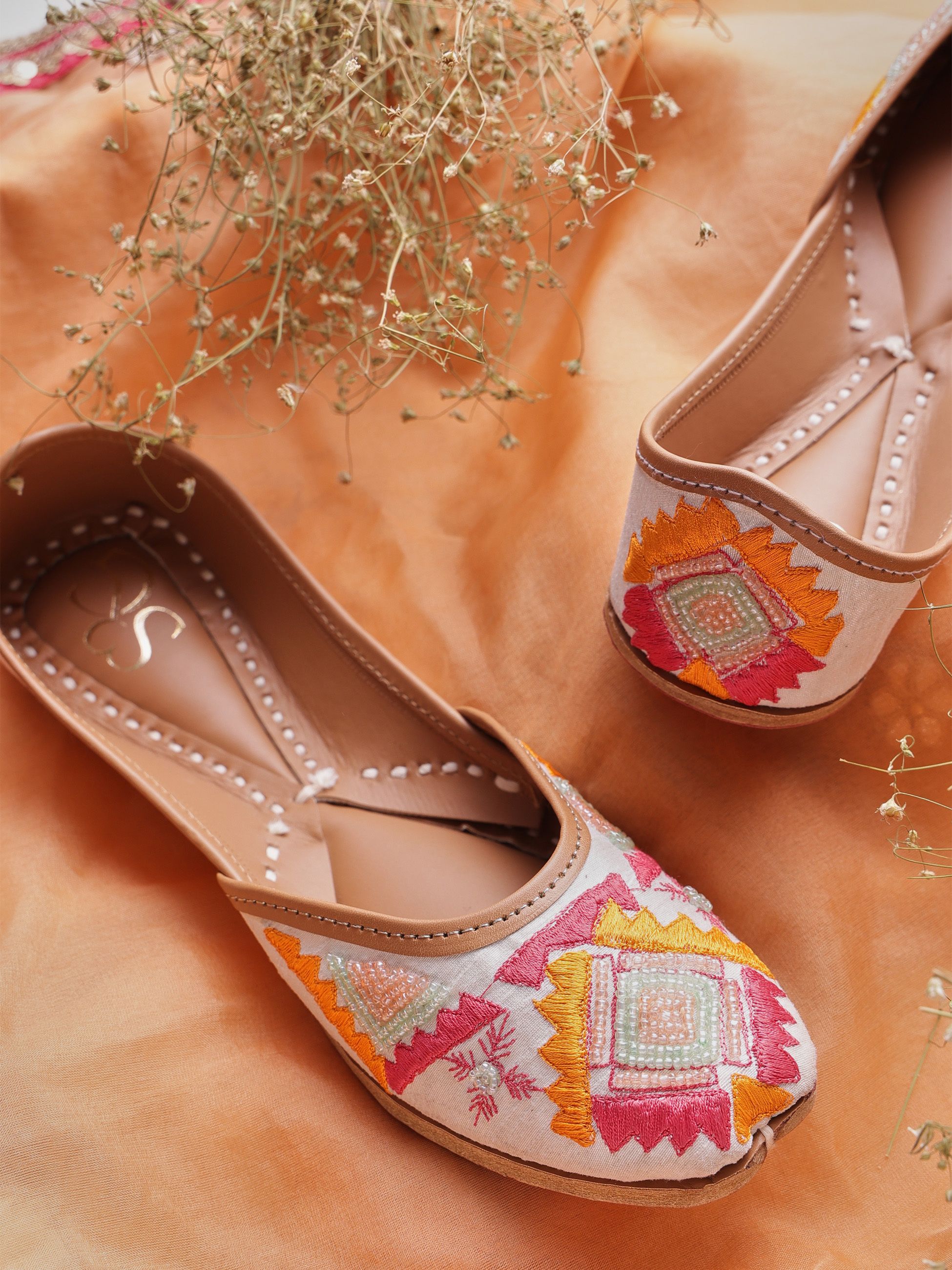 Threaded Tales Mojaris For Women-image-21