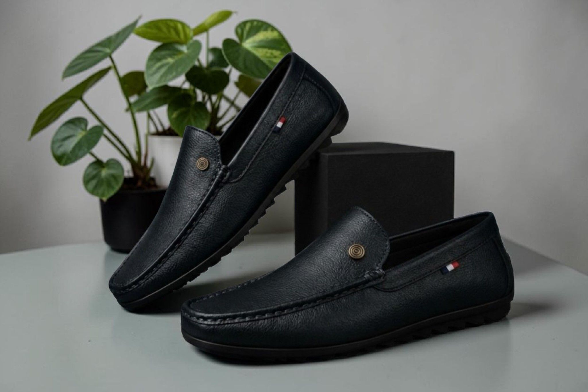 stride up Lightweight Stylish Casual Synthetic Leather Loafers For Men-picture-24