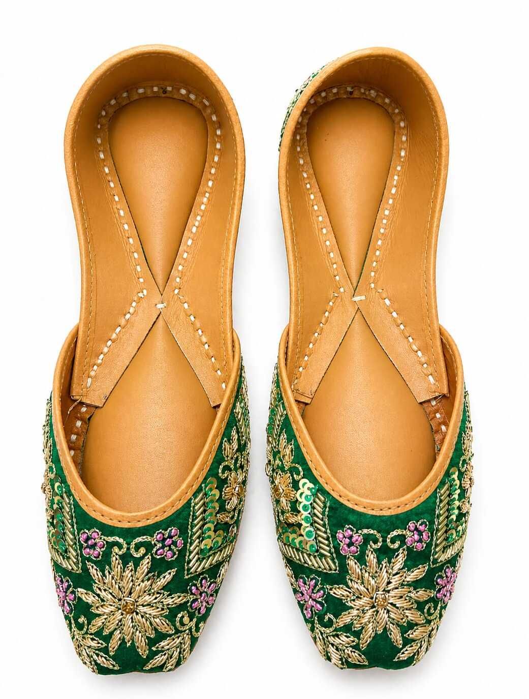 Ethnic Embroidered Zari Sequins Work Slip-On Mojari Punjabi Jutti For Women Casuals For Women-image-28