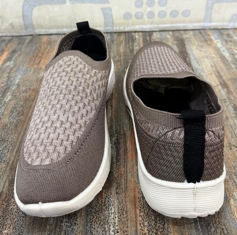 Casual Slip-On Shoes Slip On Sneakers For Women-image-2