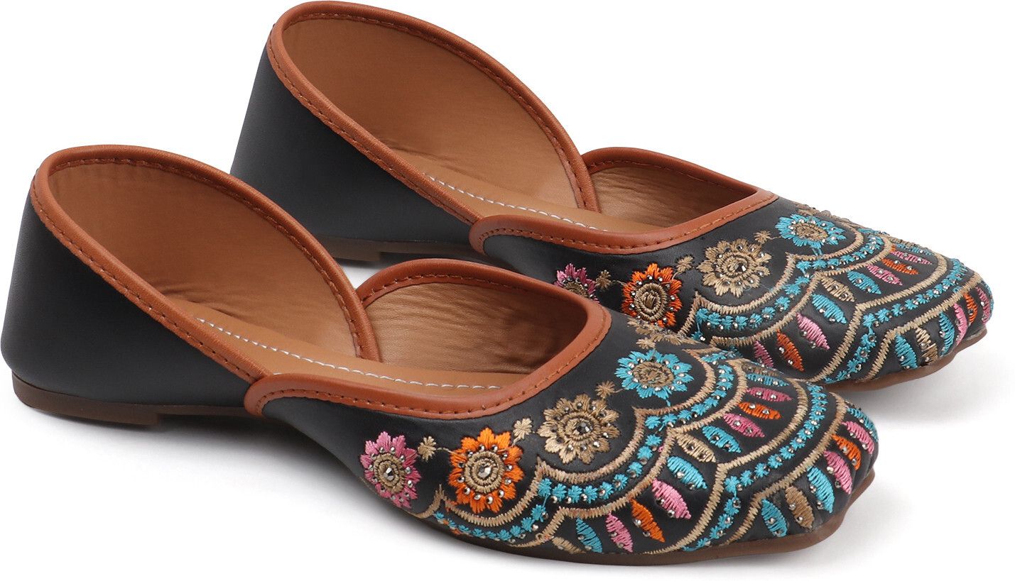Stylish Casual Ethnic Juttis for Women Slip On For Women