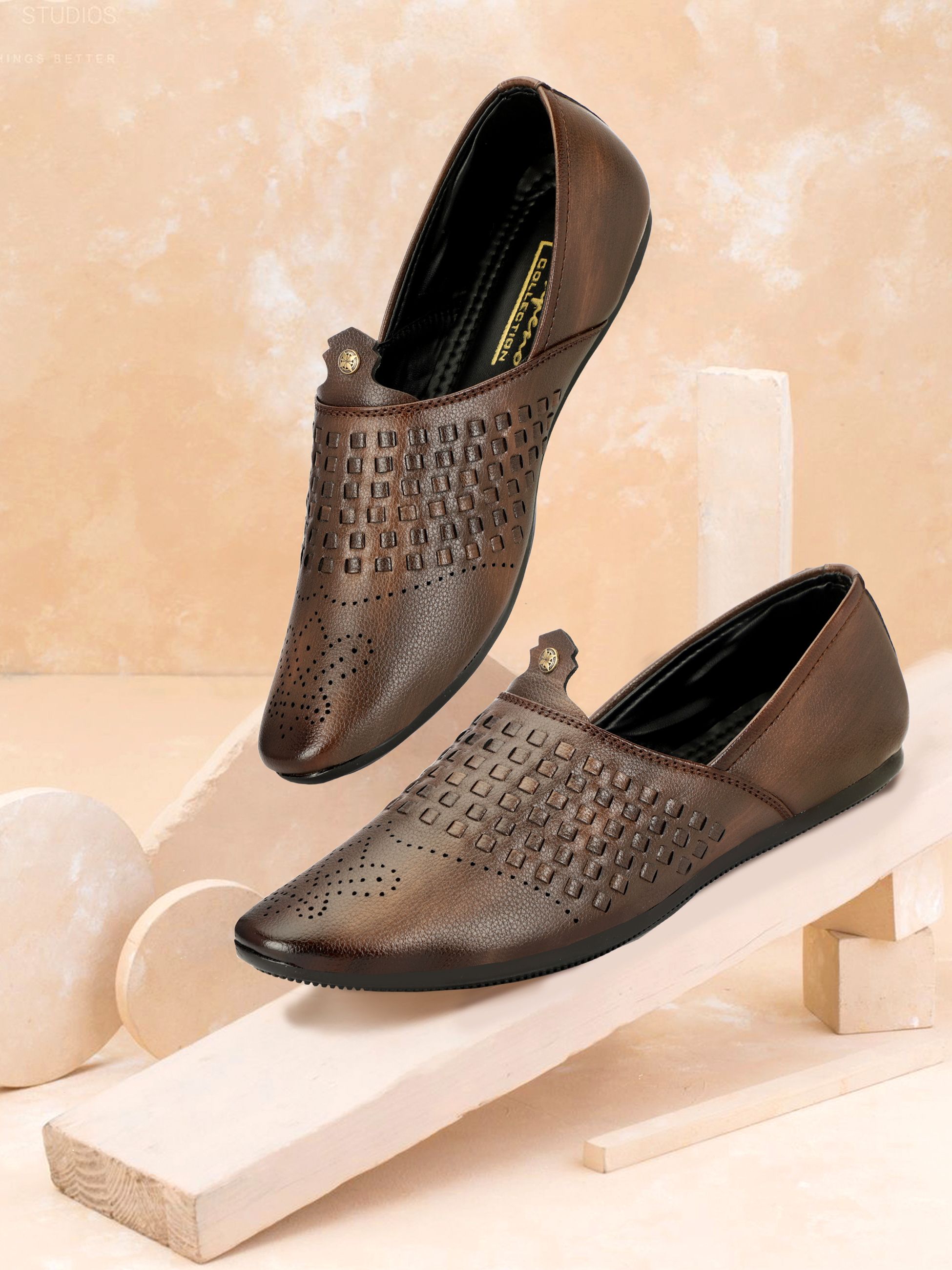 empeno Ethnic Vogue: The Perfect Blend of Style and Tradition Mojaris For Men-picture-11