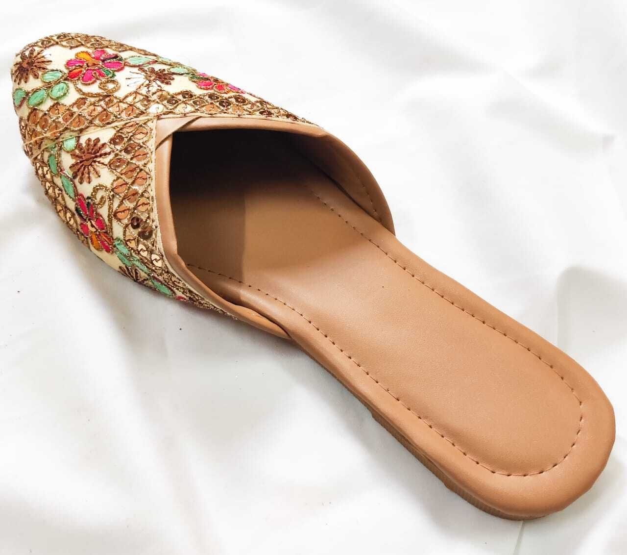 Fashion Women's Fancy Mules - Heavy Work Mojari Juti for Weddings Party Wear For Women-image-7