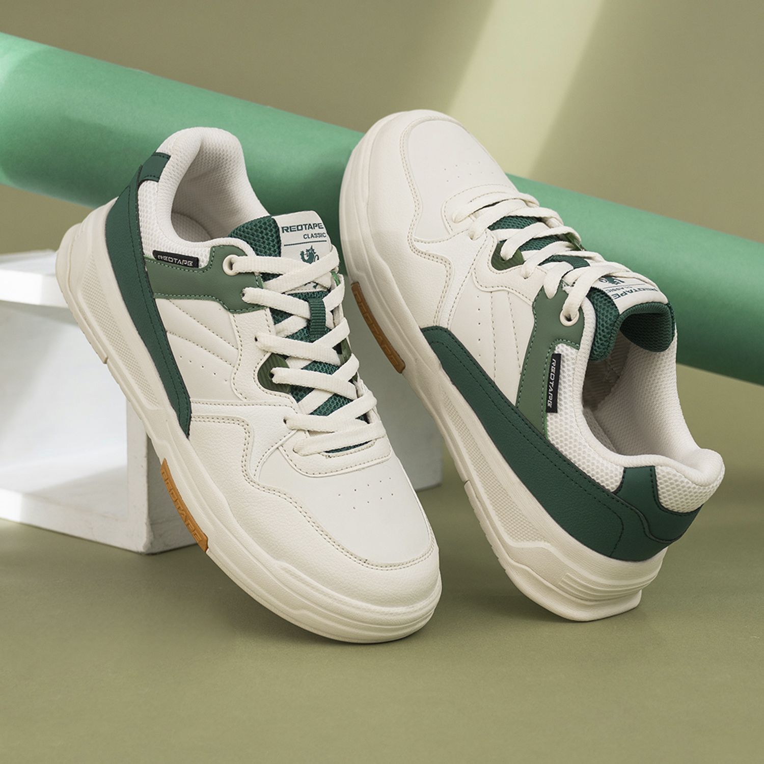 Lifestyle| Sleek Lace-Up Design for Daily Comfort Sneakers For Men-image-13