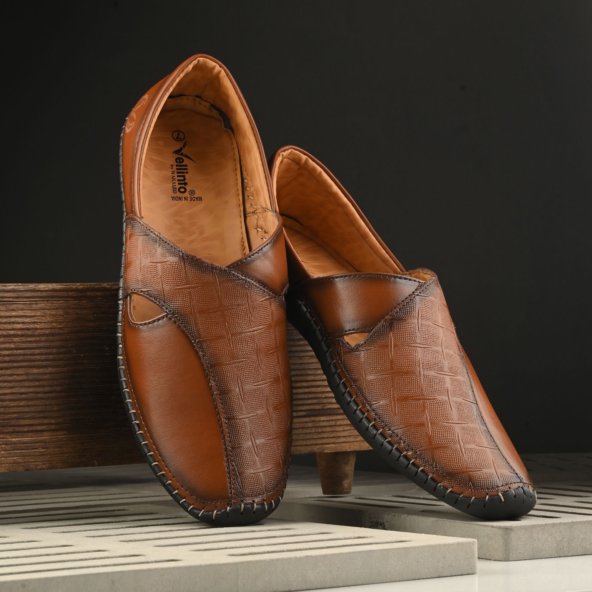 vellinto Cool GHOOMAR Punjabi Jutis For Men Mojaris For Men Nagra For Men Espadrilles For Men-picture-21
