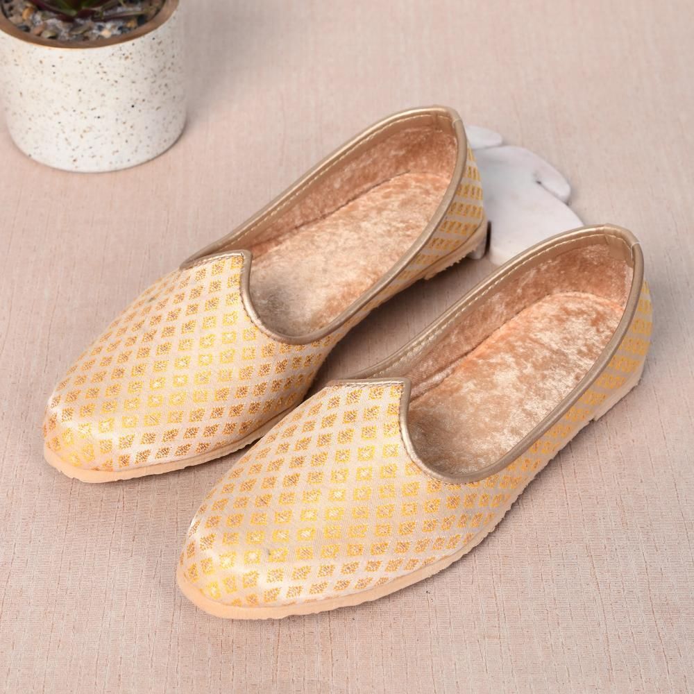 stepsoft Men’s Handcrafted Ethnic Mojri for Weddings & Occasions Mojaris For Men-picture-18