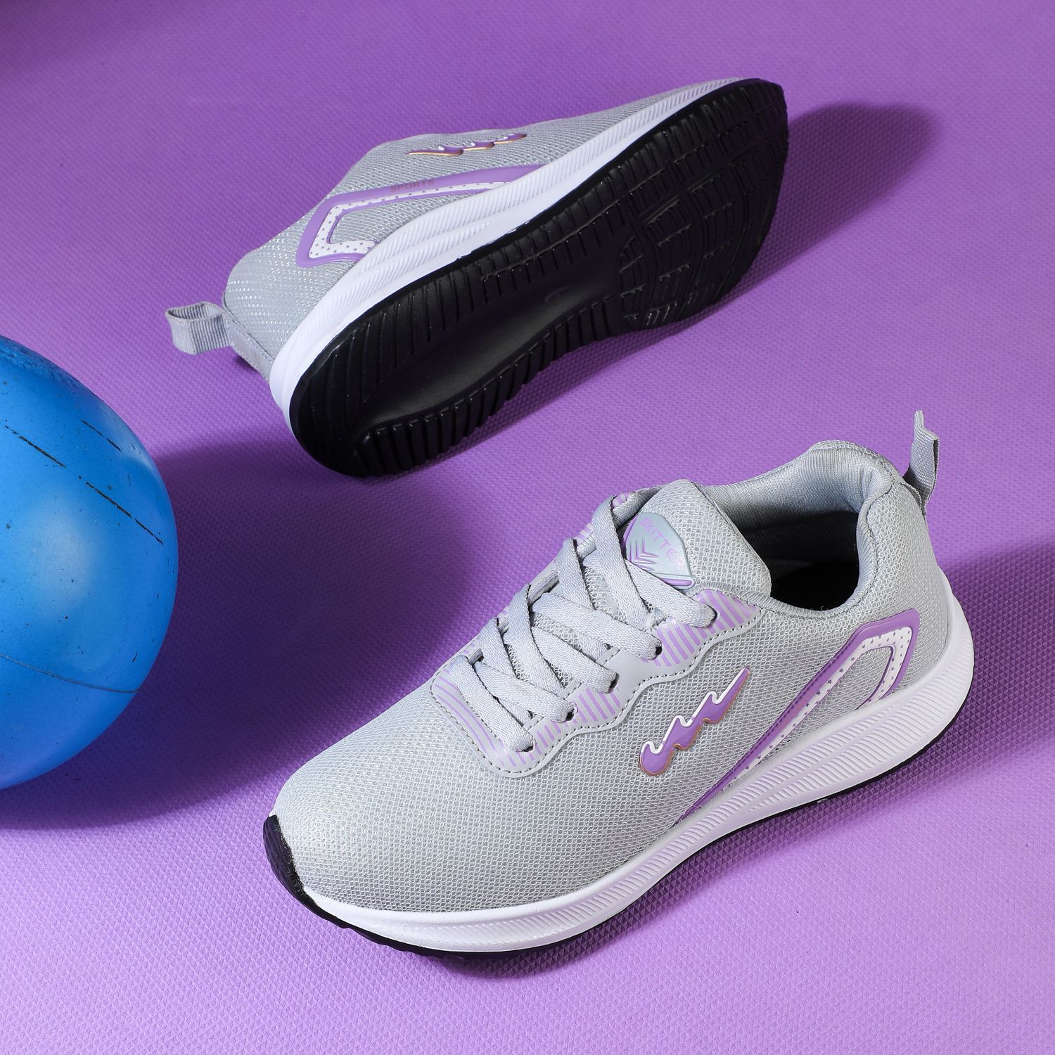 STYLISH LIGHT WEIGHT SPORT SHOES FOR WOMENS Sneakers For Women-image-2