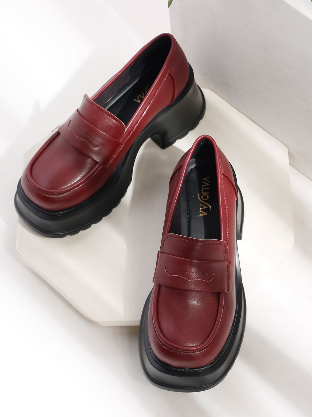 valiosaa Slip On For Women-picture-26