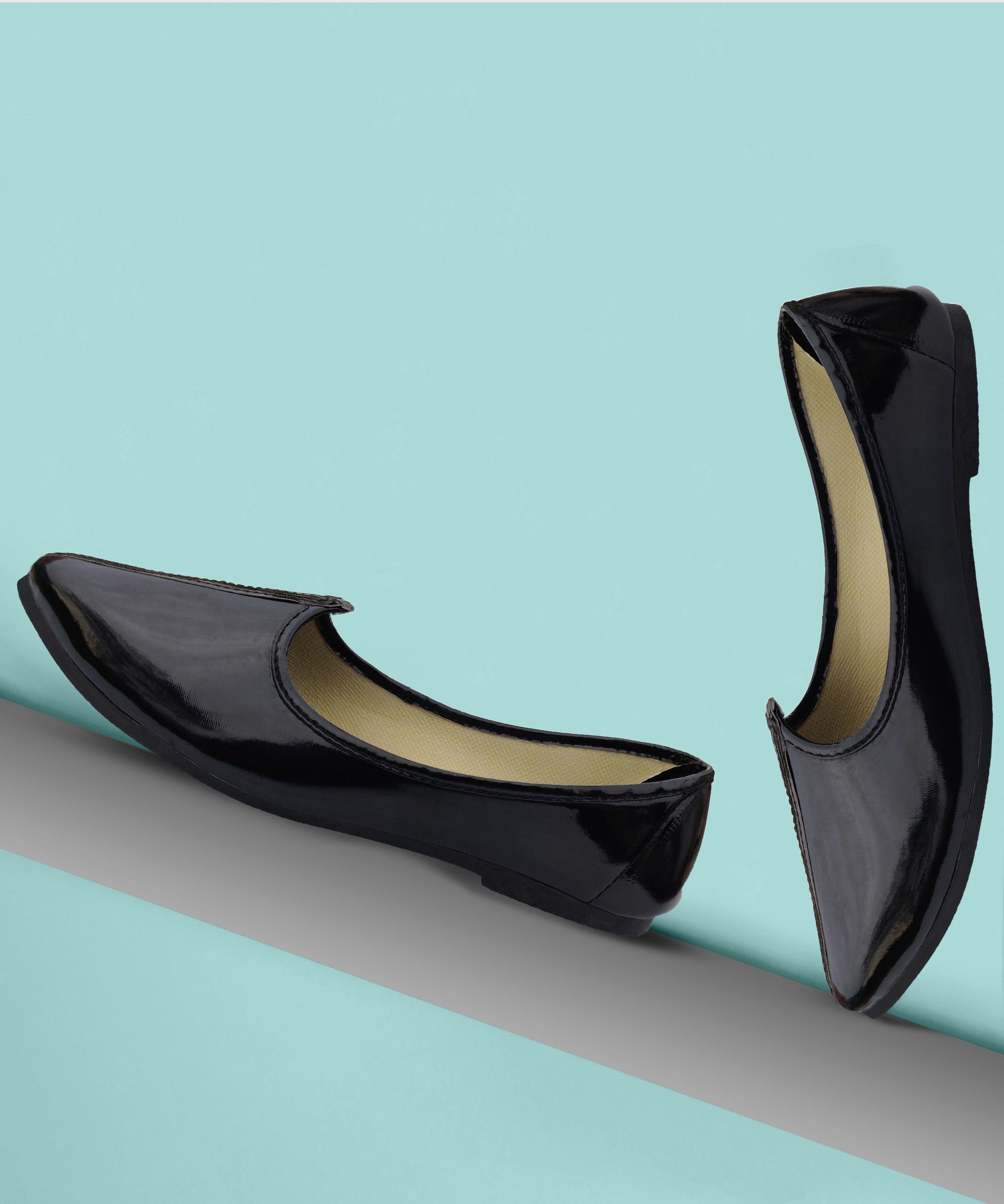 Men Glossy Juttis/Mojaris Mojaris For Men