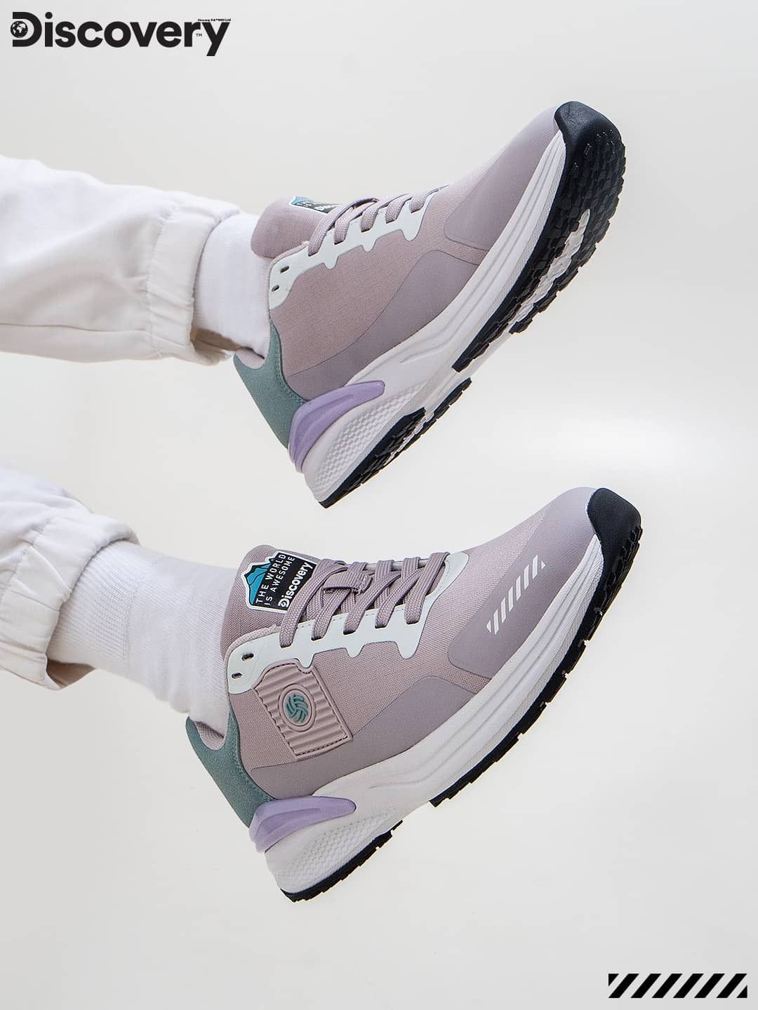 Discovery Globe Sneakers For Women-image-35