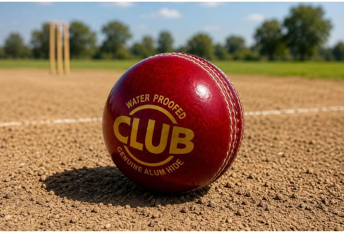 kargau Hand Stitched Waterproof Cricket Ball for Training & Matches Cricket Leather Ball-picture-4