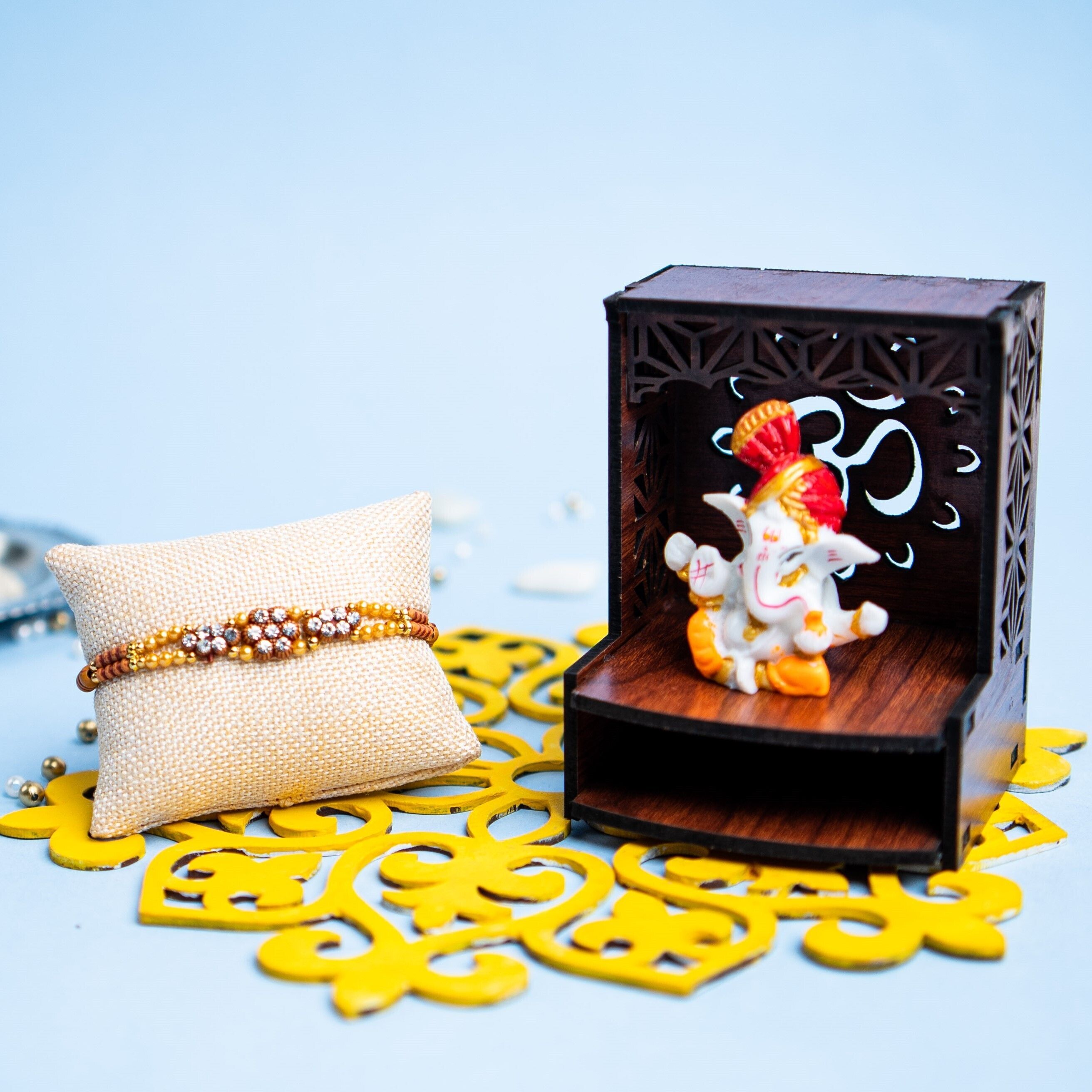 Designer TempleGanesh04 Assorted Showpiece, Rakhi Set-image-3